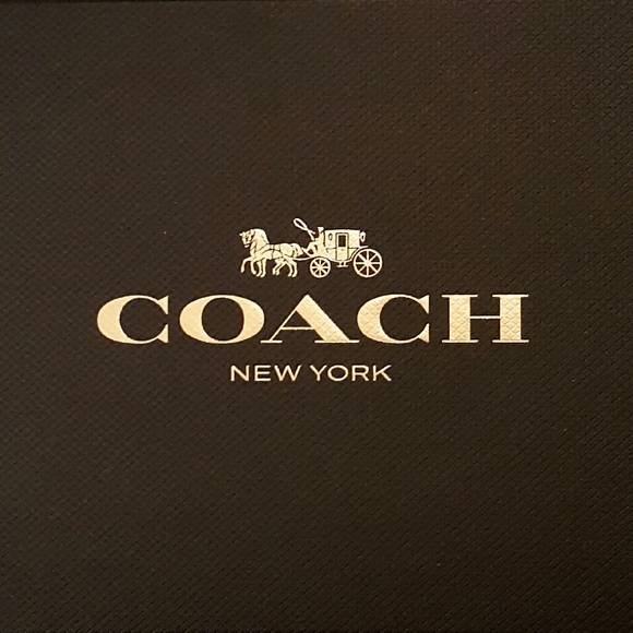 SOLD!! NWT; Coach Gift Set wristlet/charms - Picture 3 of 4